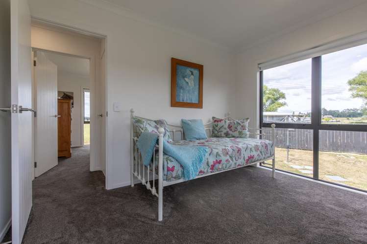 1 Elm Place Waipukurau_16