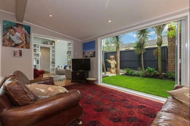 8 Graysons Lane Mount Eden_3