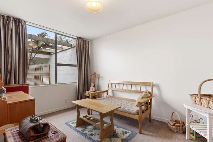 47 Pitcairn Crescent Bryndwr_15