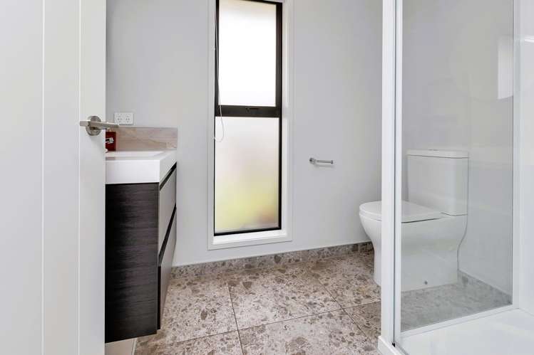 1 Te Akau Place One Tree Point_11