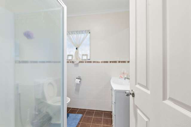 16 Lilybank Crescent East Tamaki_4