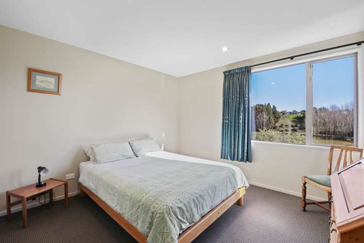 12 Lake View Place Fairhall_21