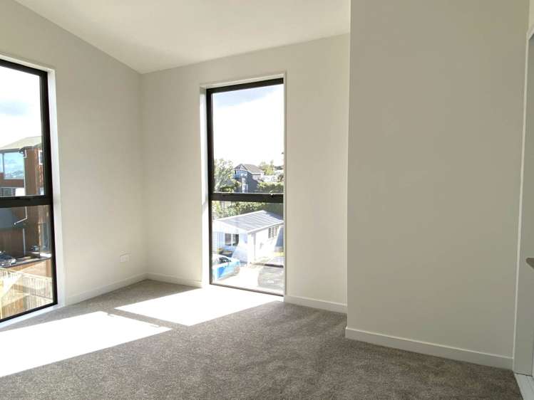 6/12 Onewa Road Northcote_7