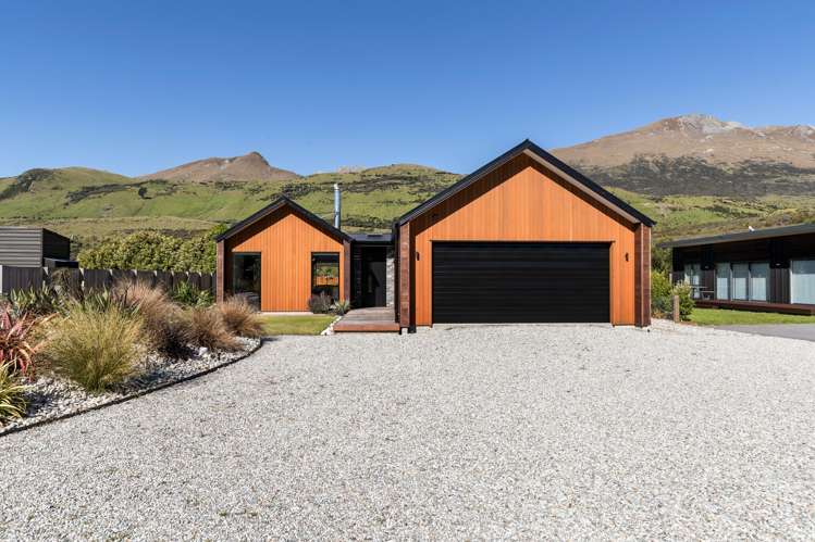 9 Old Dairy Close Glenorchy_25