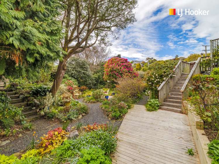 1 Castlewood Road Company Bay_23