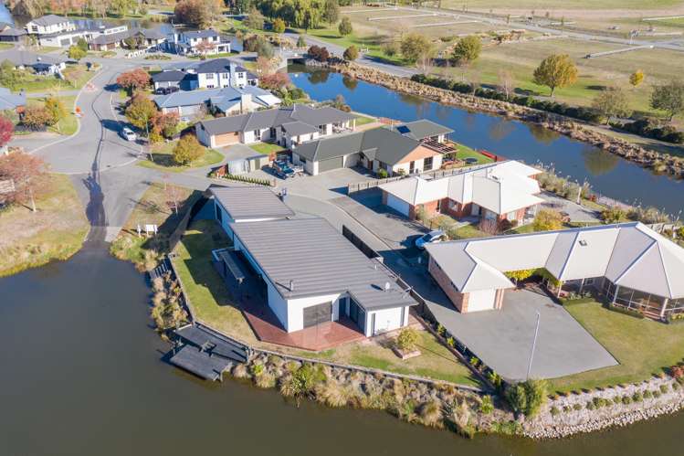 8 Halston Close Huntingdon_24