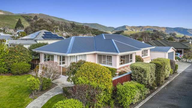 Conveniently located starter Home