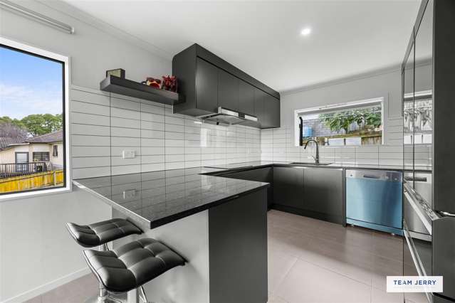 28 Fairchild Avenue Goodwood Heights_3