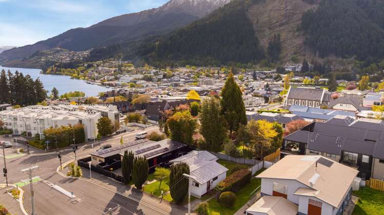 30 Sydney Street Queenstown_13