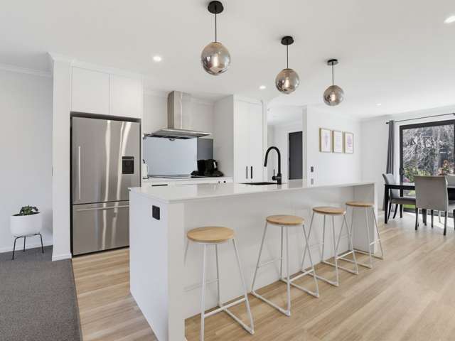 Modern Living with Room to Breathe