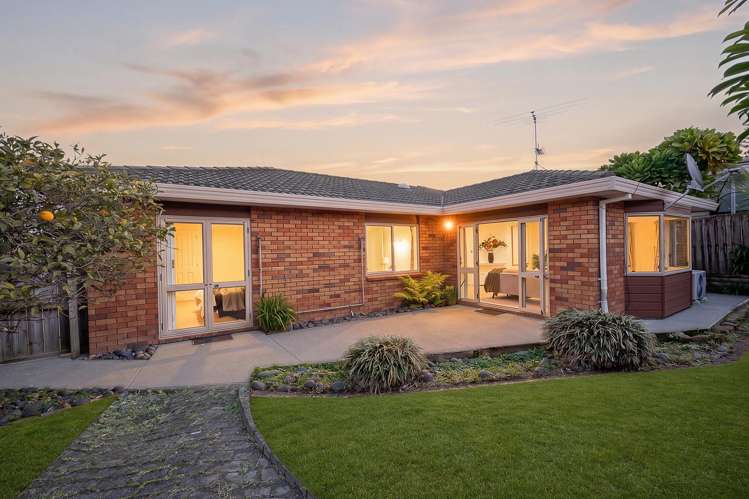 17A Tirimoana Road Te Atatu South_3