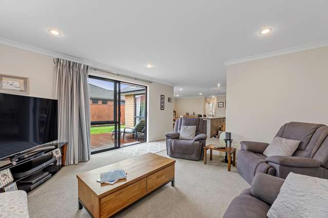 4 Korari Grove Redwoodtown_2