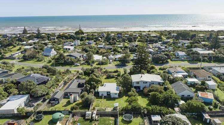 36 Dixie Street Te Horo Beach_22