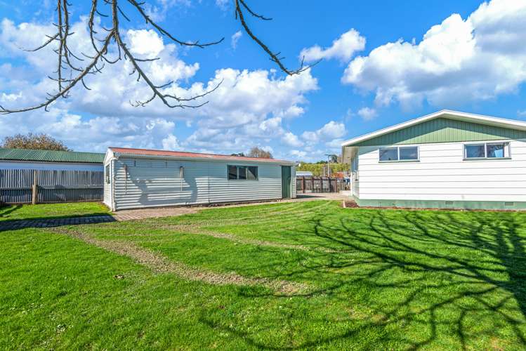 21 George Street Pahiatua_13