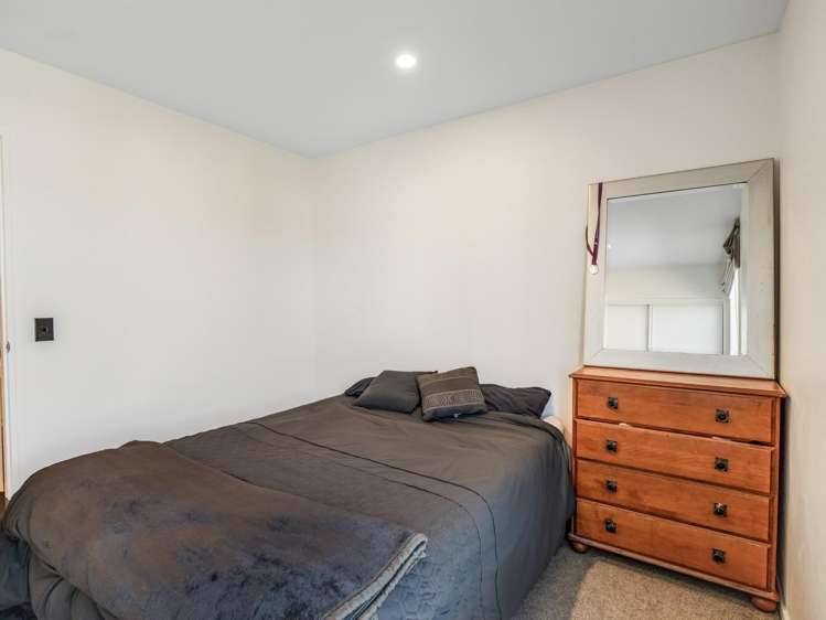 68 Miromiro Street 1404_12