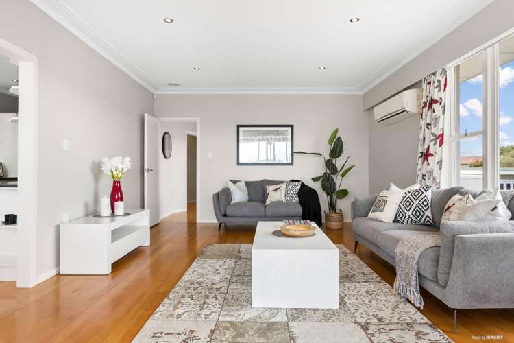 47 Bradbury Road Botany Downs_16