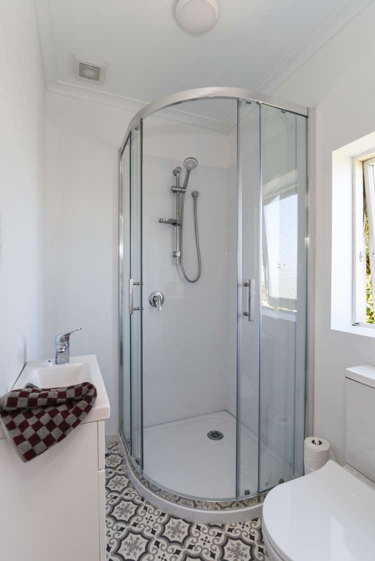 53 Stephen Street Halfway Bush_19