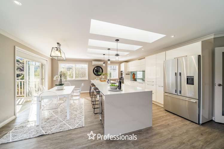 14 Ronald Scott Grove Riverstone Terraces_5