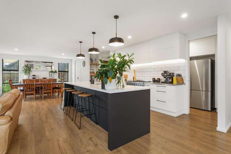 4 Caro Lane Cracroft_1