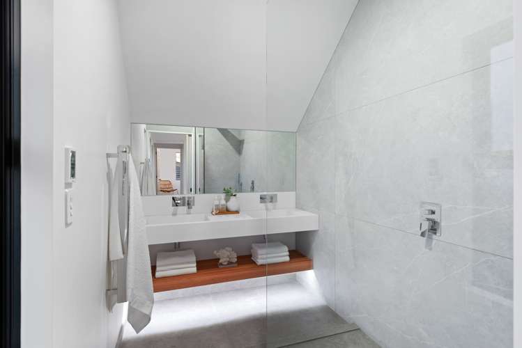 2/90 Hinau Street Riccarton_16