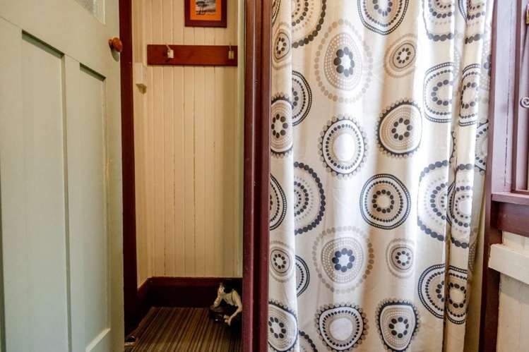 36 Chapel Street Greymouth_28