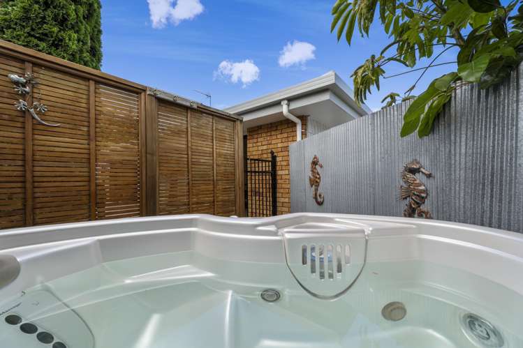 19 Manuwai Drive Matua_24