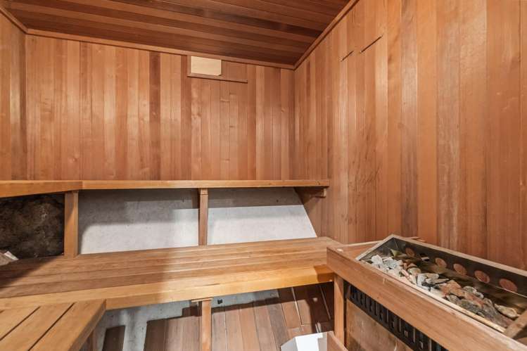 107 Landscape Road Mount Eden_16