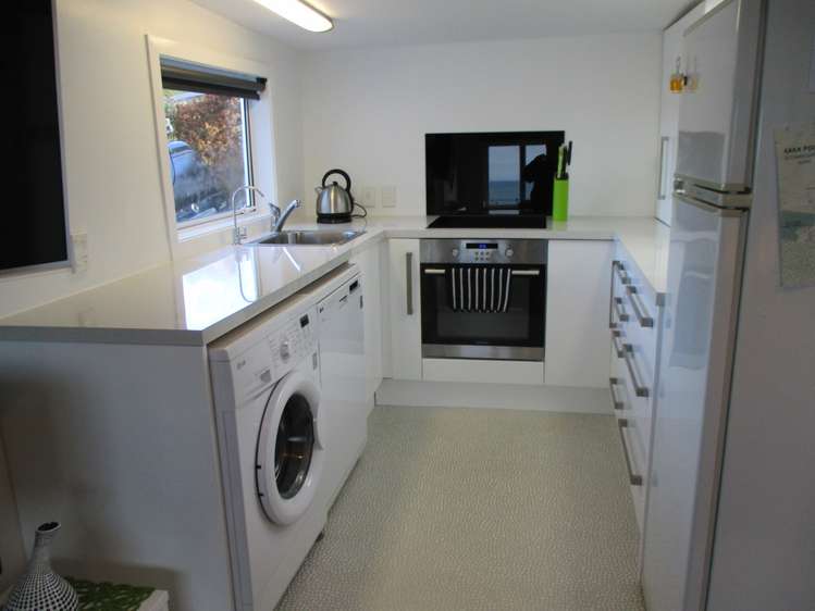 20 Rata Street Kaka Point_7