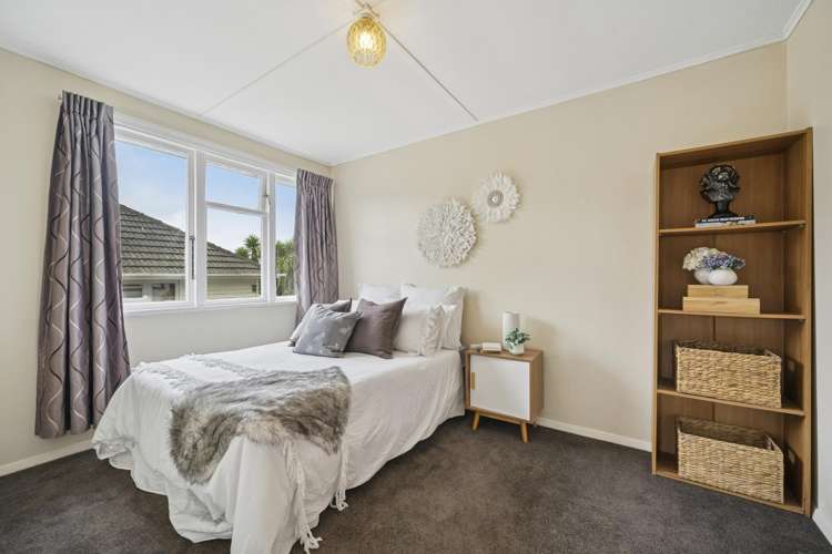 83 Taylor Terrace Tawa_11