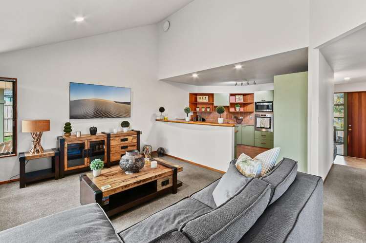 3 Trossach Place Wattle Downs_9