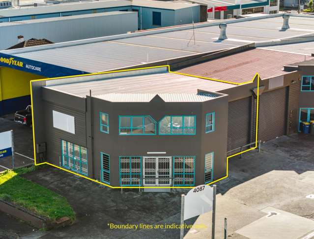 ROAD FRONT SHOWROOM/WAREHOUSE