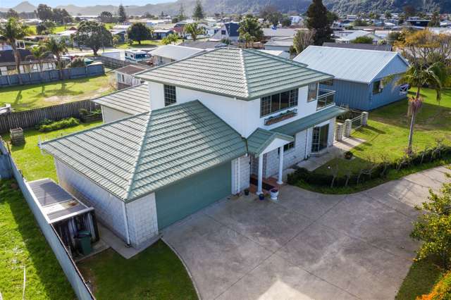 117 Charleston Avenue Whangamata_1