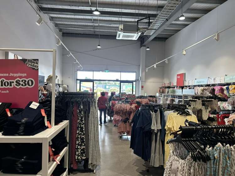 7 Struthers Place Waiwhakaiho_16