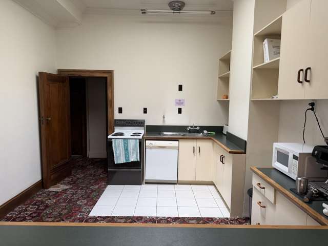 Office 15/1 Shakespeare Road Napier South_4