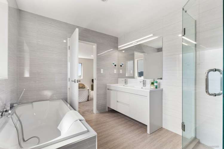 11 Tuangi Street Long Bay_12