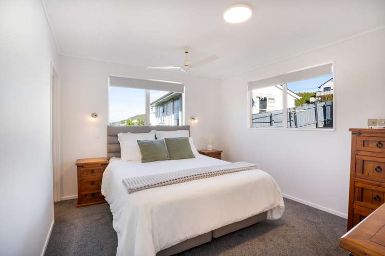 24a Hiwi Crescent Titahi Bay_7