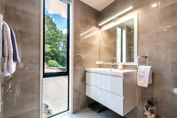 12a Dundonald Street Riverside_13