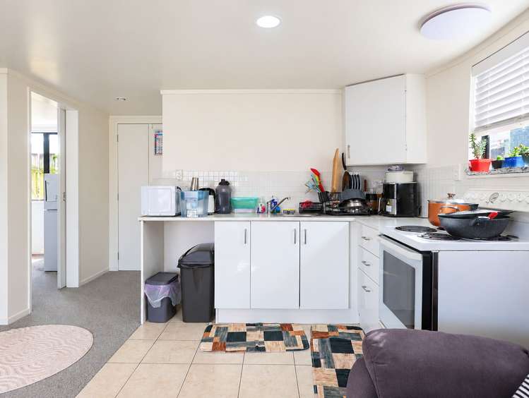 64 & 64A Aurora Terrace Hillcrest_11