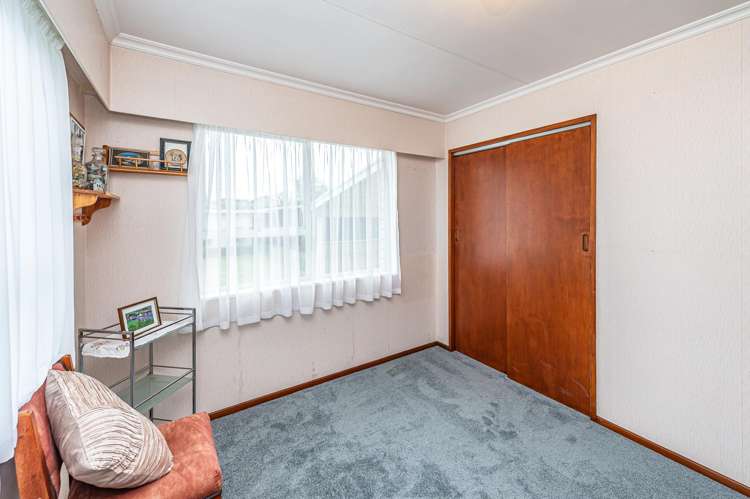 69 Exeter Crescent Springvale_18