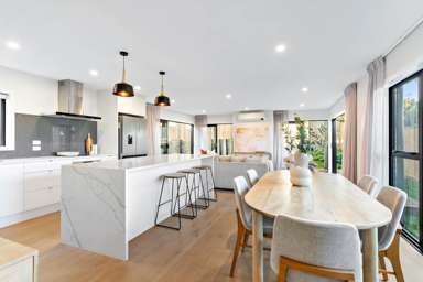 10B Clairville Crescent_1