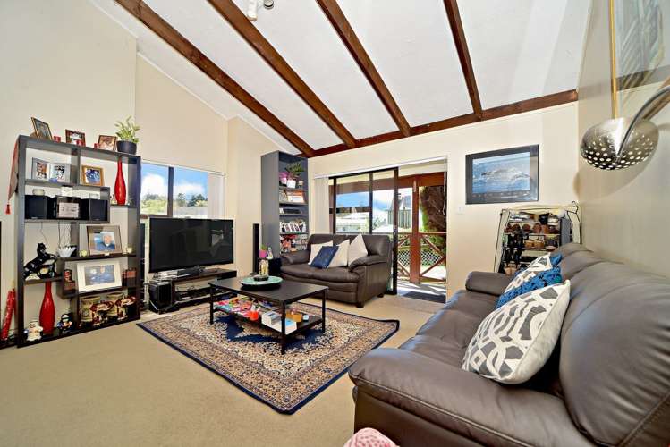 2/59 Fruitvale Road New Lynn_6