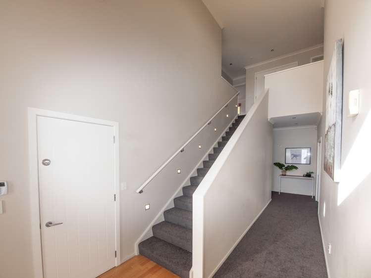 8 Sedgley Grove Churton Park_14