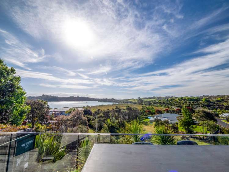 7 Toi Track Russell_32