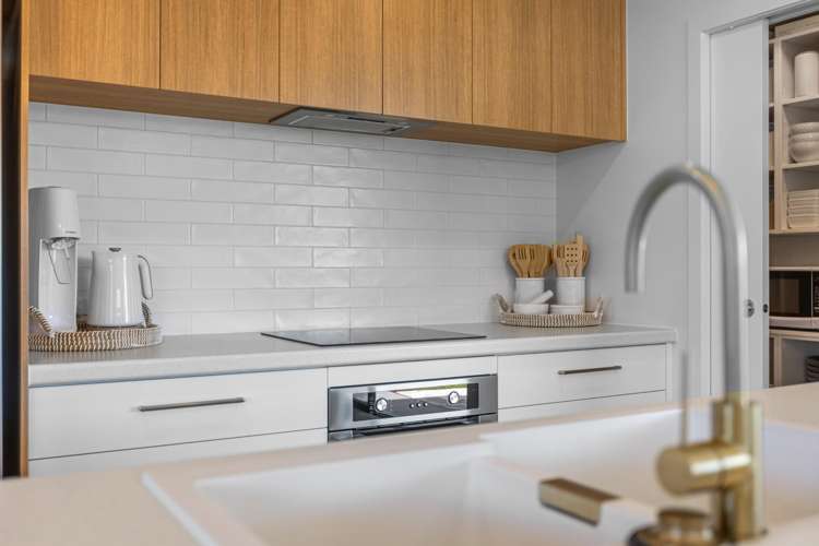 166 Adler Drive Ohauiti_6