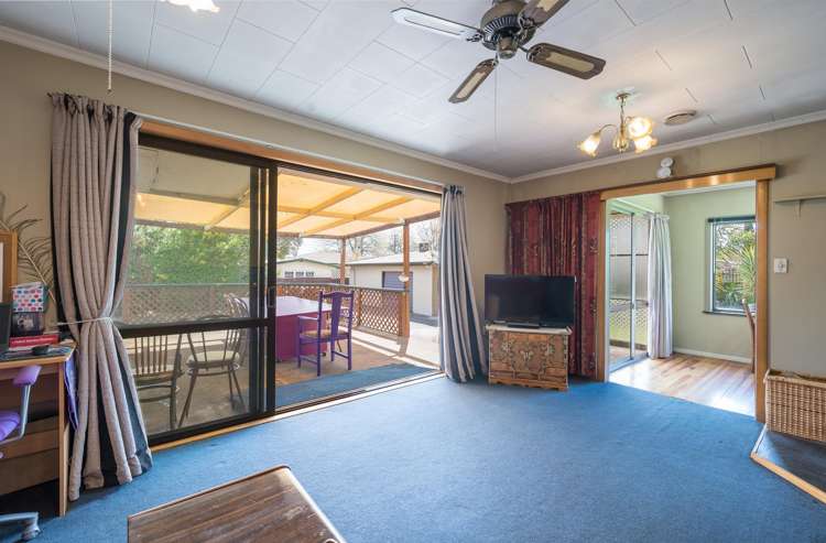 283 Seaview Road Stoke_12