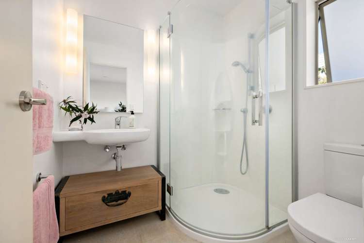 38 Maygrove Drive Orewa_15