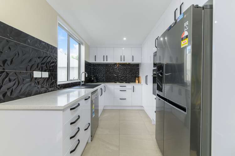 20D Kelwyn Road Kelston_14