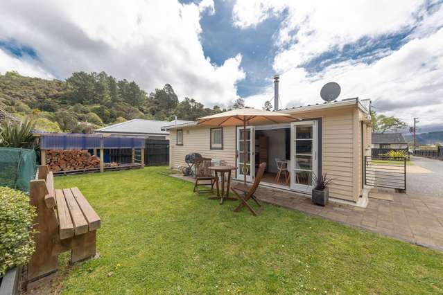 FULLY RENOVATED BEAUTY ON A BIG SECTION