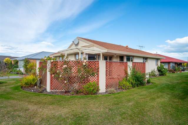 8 Elloughton Crescent Mountainview_1