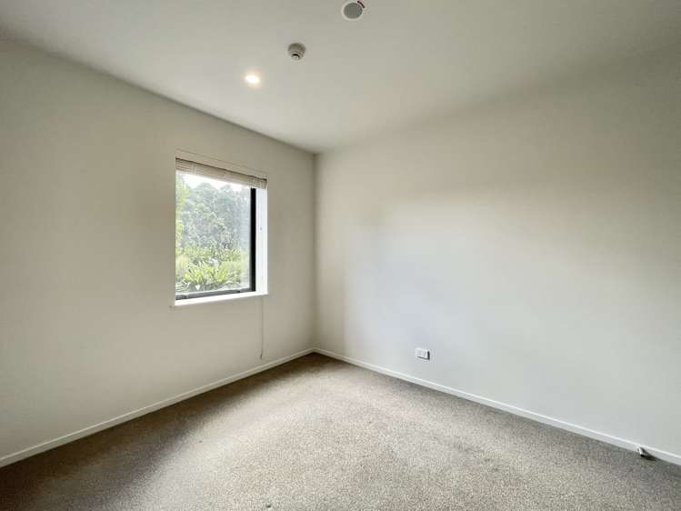 G02/7C Hinaki Street Point England_10